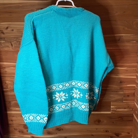 Vintage Snowflake Cardigan - Picture 3 of 3